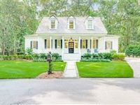 LOWCOUNTRY MASTERPIECE IN AN ULTRA-CONVENIENT LOCATION