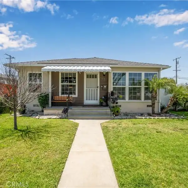 FANTASTIC CORNER PROPERTY IN SOUTH OF CONANT