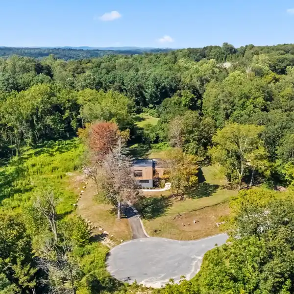 MODERN VILLA ON OVER TWO PRIVATE ACRES