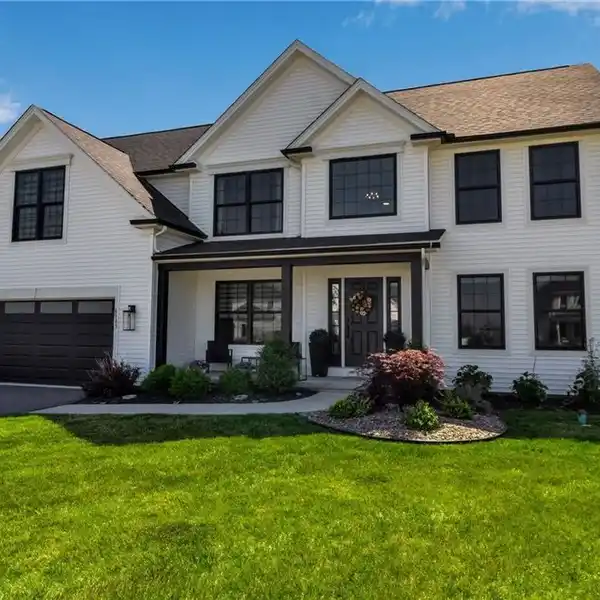 FANTASTIC MOVE-IN READY HOME