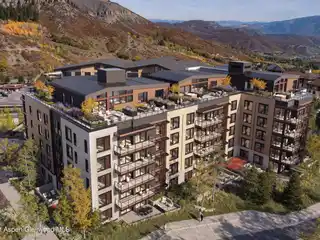 Corner Residence on the Mountain Side of Stratos