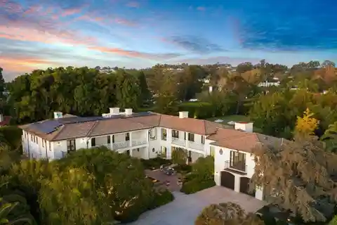 Exceptional Home Built to the Highest Standards