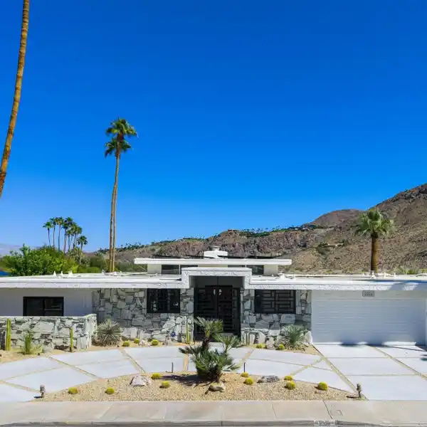 ARCHITECT-DESIGNED MID-CENTURY GEM WITH MOUNTAIN VIEWS