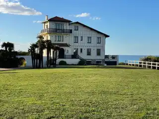 Itxas Gaïna - Above the Ocean