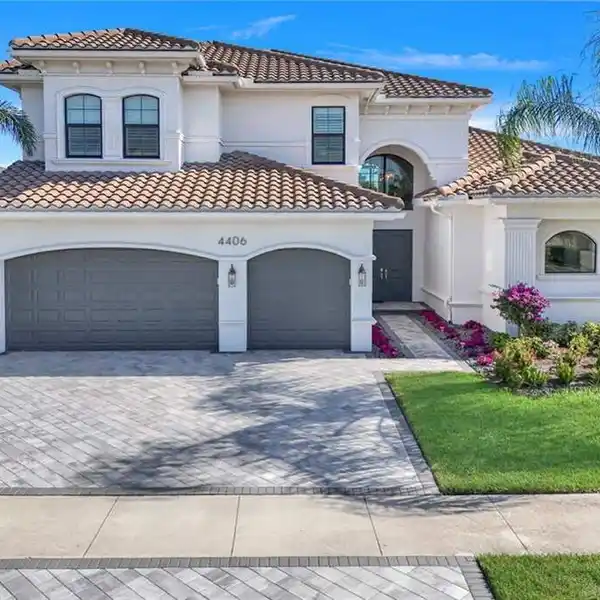 RARELY AVAILABLE HOME IN STONECREEK