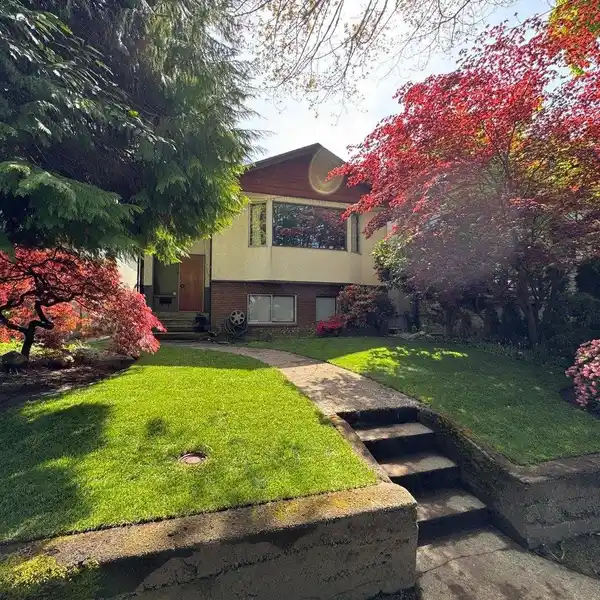FAMILY TREASURE IN COVETED POINT GREY LOCATION