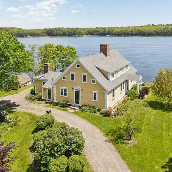 MAGNIFICENT HISTORIC HOME