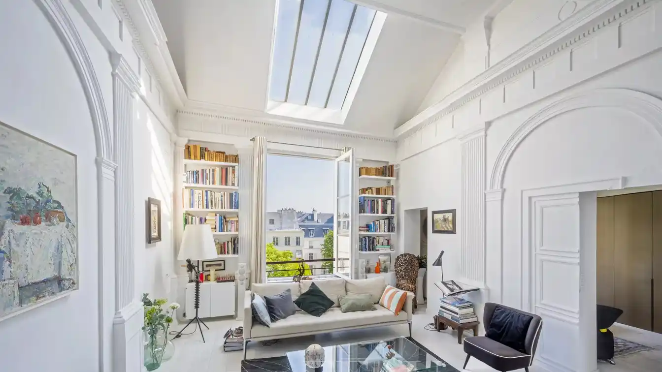 Rare and Magnificent Top Floor Apartment