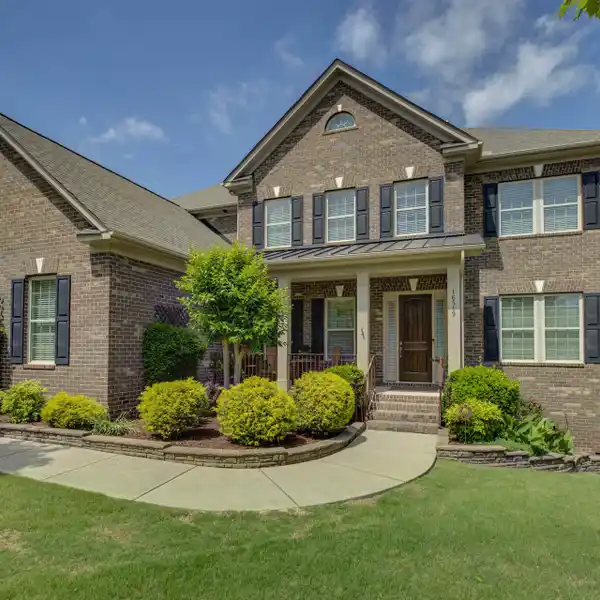 WELL-MAINTAINED FANTASTIC HOME
