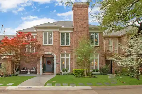 Transitional Residence in Coveted Caruth Village