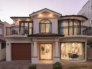 Grand Proportions with Contemporary Refinement