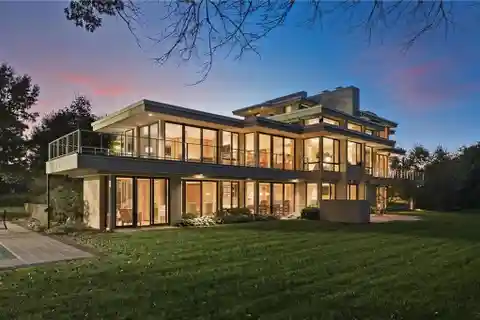 Artful Luxury Home in a Green Setting