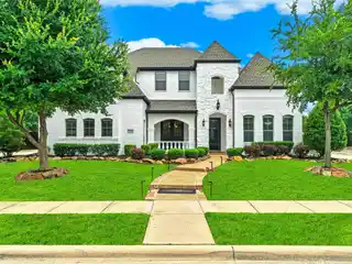 Sophistication and Elegance in Rolling Ridge Estates