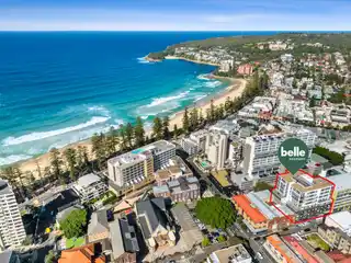 Luxury Beachside Apartment Steps from Manly Beach