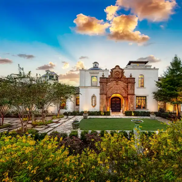 A MASTERWORK OF UNIQUE ARTISTIC VISION