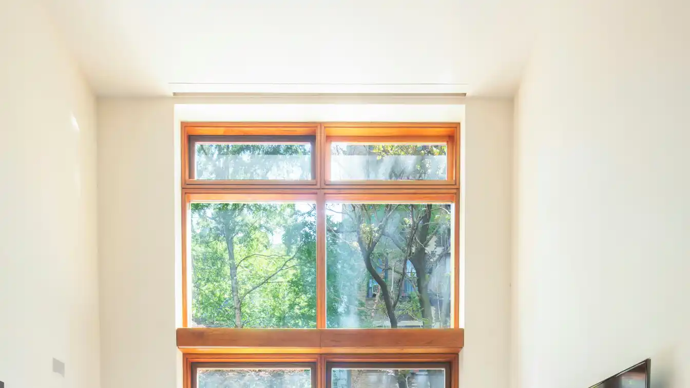Beautiful Renovated Townhouse