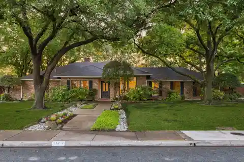 Fabulous Ranch with a Flowing Plan