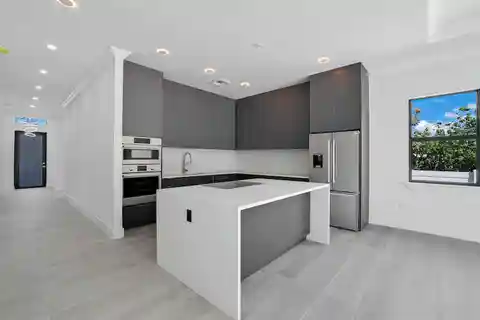 New Construction in Unbeatable Location