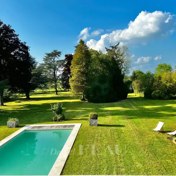 LUXURY AND SERENITY