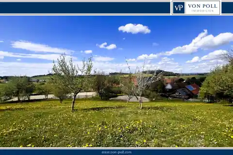 Expansive Equestrian Property