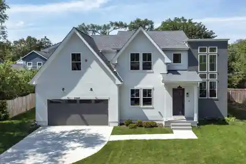 Fabulous New Construction in Prime Highlands Location