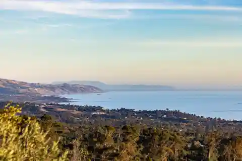 One-Of-A-Kind Estate Parcel with Amazing Views