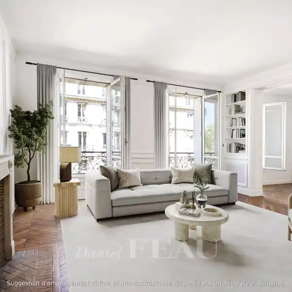 VERSATILE APARTMENT WITH PERIOD FEATURES