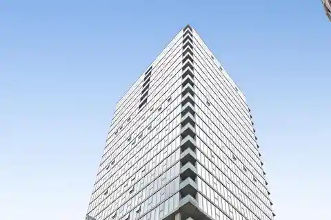 550 N Saint Clair Street Unit 2501
