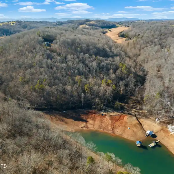 RARE 18-ACRE LAKEFRONT PROPERTY