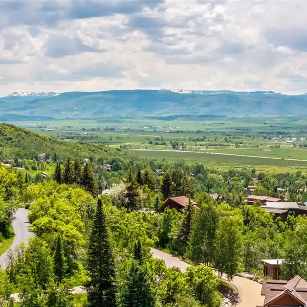 CREATE YOUR IDEAL MOUNTAIN RETREAT