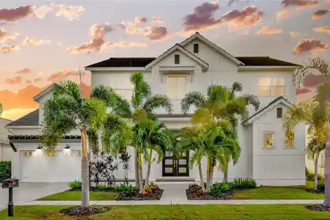 Waterfront Oasis in Prestigious Mirabay
