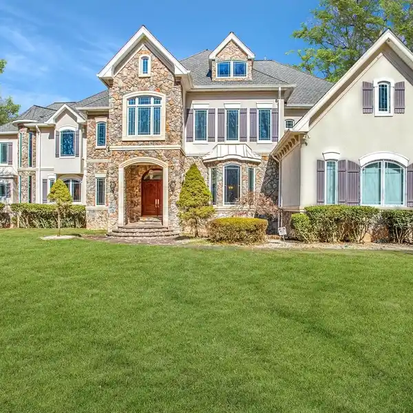 WATERFRONT MASTERPIECE WITH INCREDIBLE VIEWS