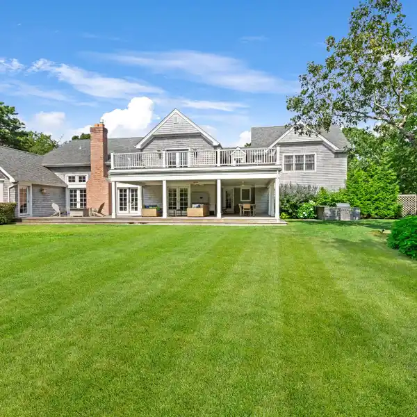BEAUTIFULLY RENOVATED WAINSCOTT TRADITIONAL HOME
