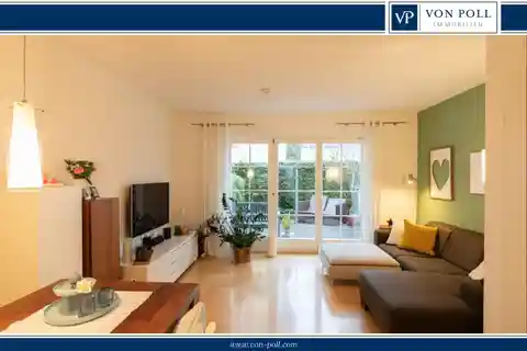 Well-maintained Mid-terrace House