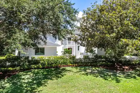 Fully Renovated Home in Exclusive Jupiter Hills