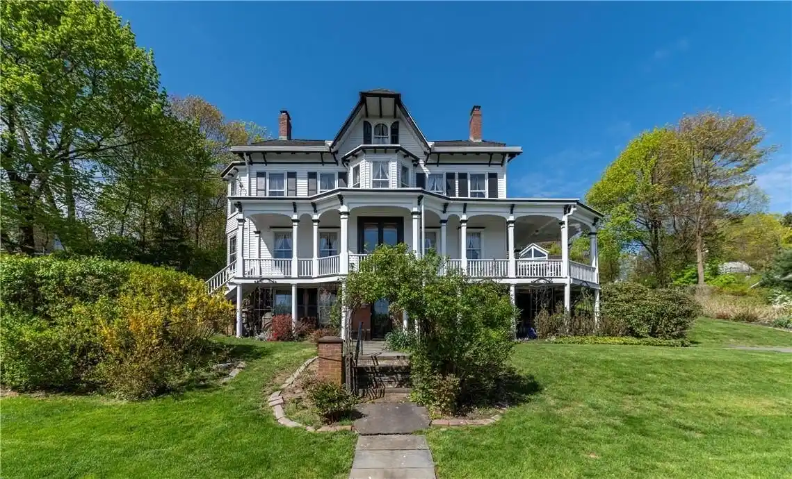 Grand Historic Circa 1855 Hudson Riverview Victorian