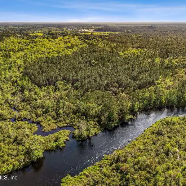 128 WOODED ACRES