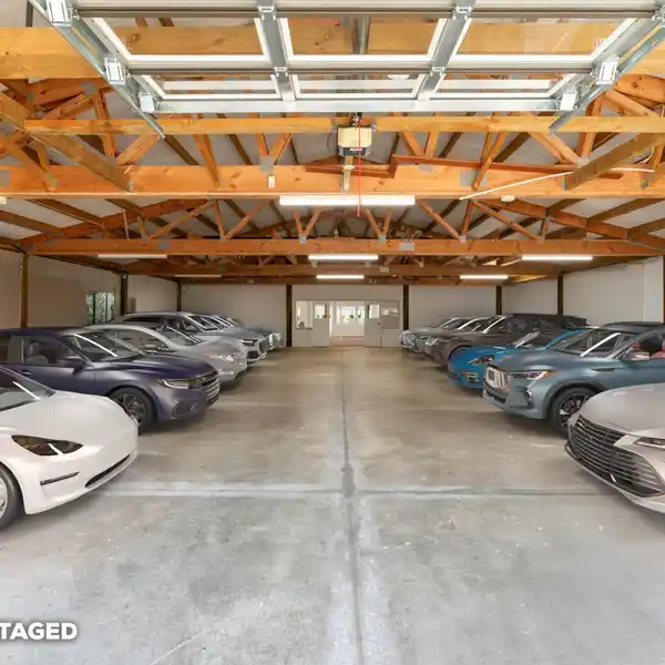 VERSATILE PROPERTY WITH MASSIVE WAREHOUSE