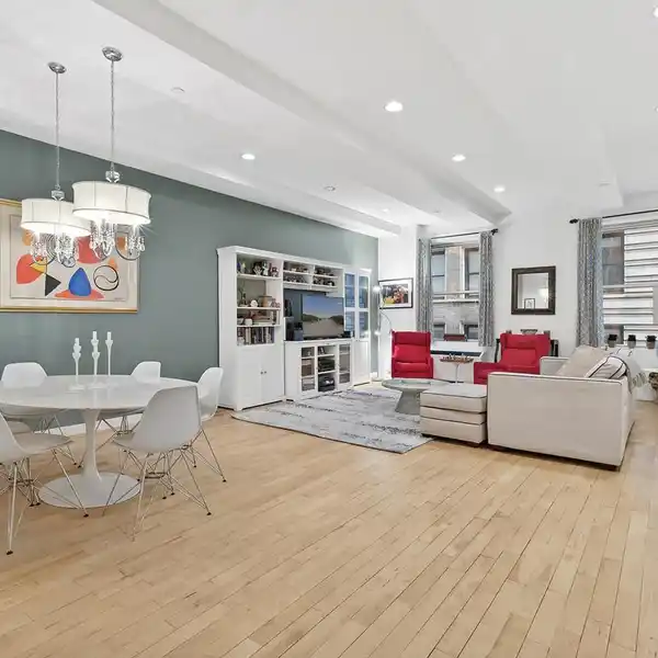 LOFT-STYLE RESIDENCE AT DOWNTOWN BY STARCK