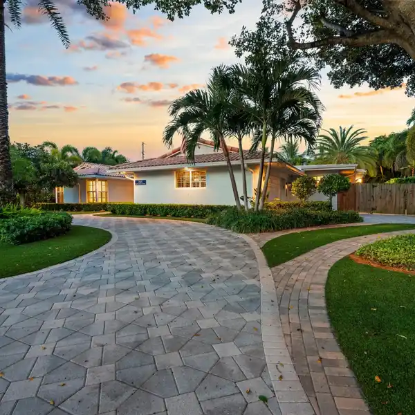 WEST INDIES CHARM MEETS MODERN LUXURY LIVING