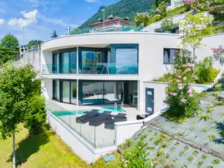 Modern Villa with Lake Views and Outdoor Pool