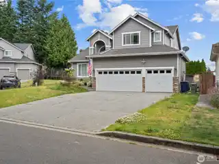 Gorgeous Home on a Quiet Cul-De-Sac