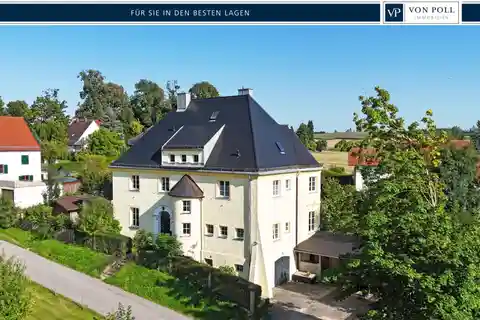 Stately Country Villa in Neoclassical Style