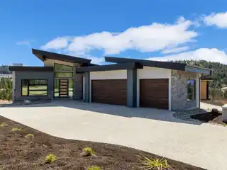 Luxury Resort-style Residence