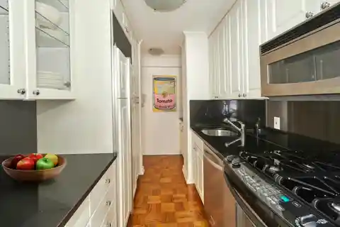 Spacious Two Bedroom Apartment