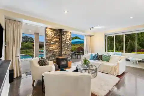 Astonishing Resort-Style Country Haven