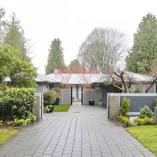 LOVELY RENOVATED HOME