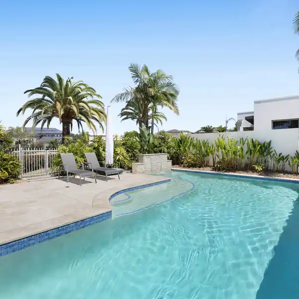 DELIGHTFUL HOME IN THE LUXURY RESORT OF HOPE ISLAND