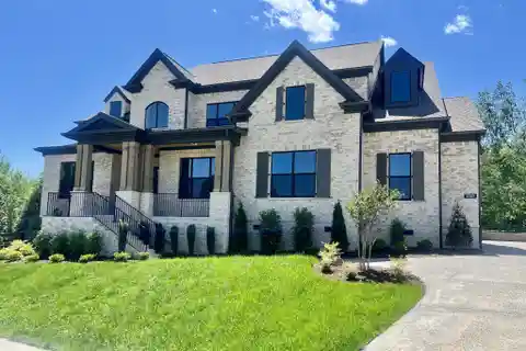 Own a Piece of Calistoga's Finest