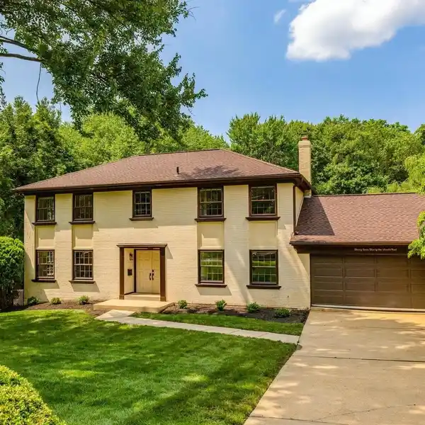 ALL-BRICK COLONIAL IN SOUGHT-AFTER MANTUA